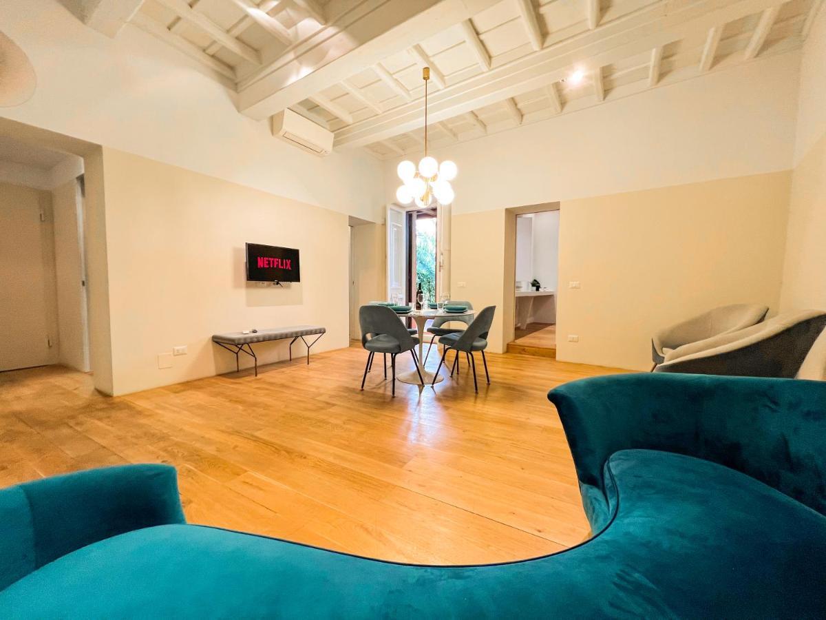 Luxury House & Secret Garden - Strategic Location, 100M To Metro B Appartement Rome Buitenkant foto